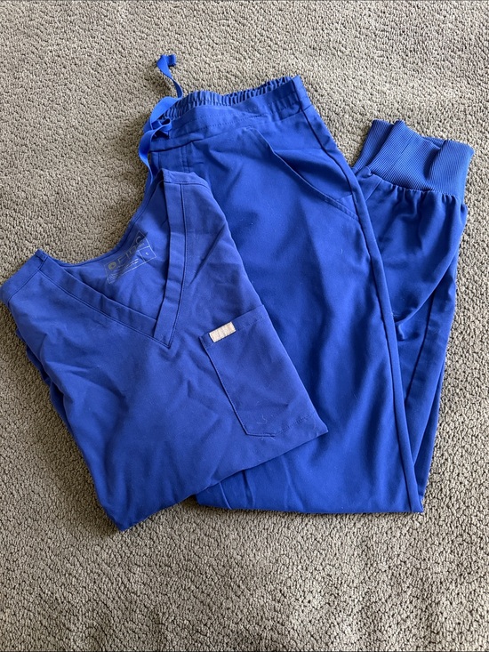 Figs Other - Figs Women's Scrub Set in Royal Blue